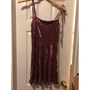 Pink velvet dress - forever 21